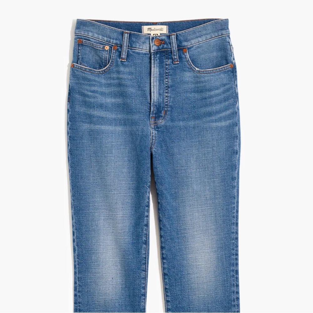 The Perfect Vintage Crop Jean in Sandford Wash: Summerweight Edition - Picture 4 of 9